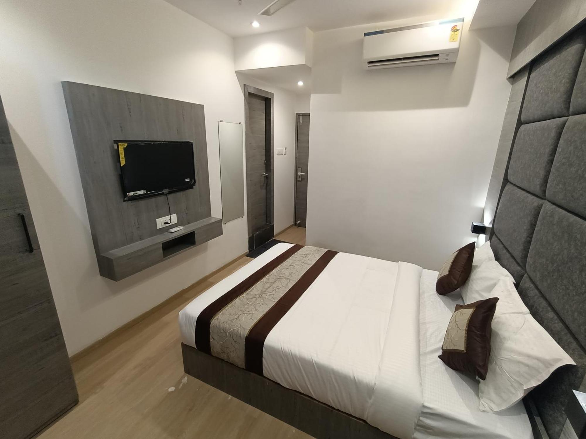 Hotel Beverly Palace Santacruz - Near Bkc - Mumbai Airport T1 Zewnętrze zdjęcie