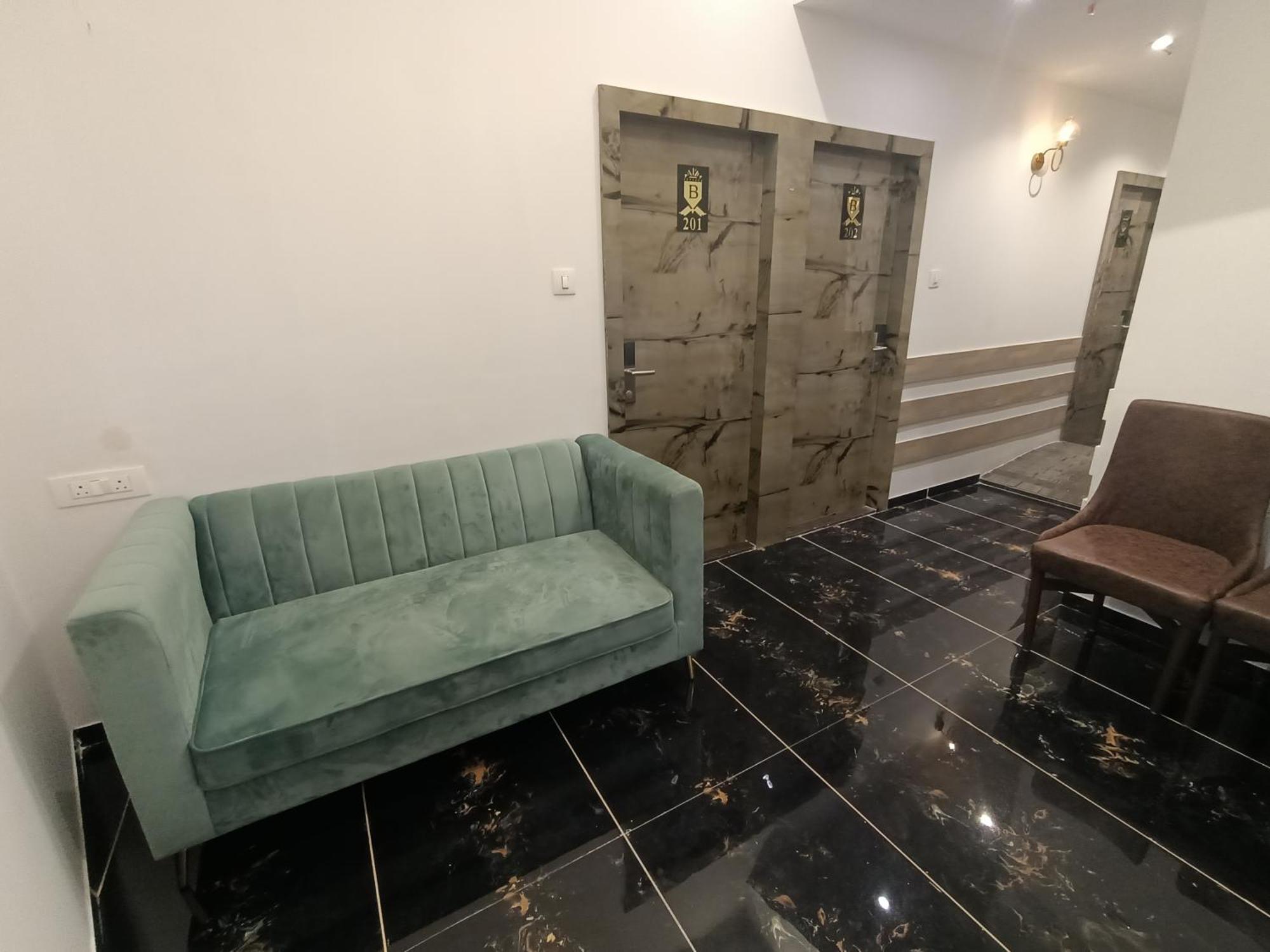 Hotel Beverly Palace Santacruz - Near Bkc - Mumbai Airport T1 Zewnętrze zdjęcie