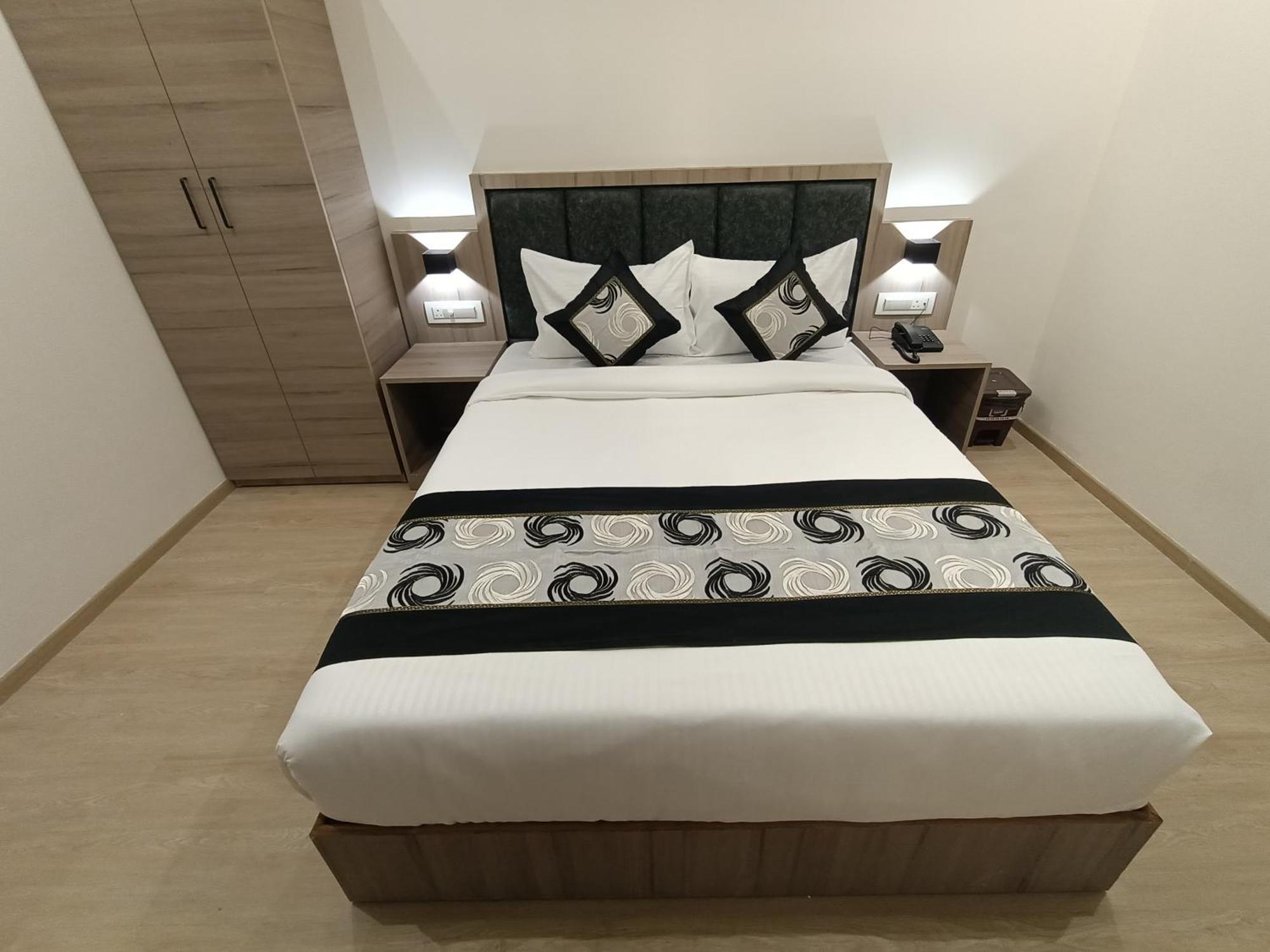 Hotel Beverly Palace Santacruz - Near Bkc - Mumbai Airport T1 Zewnętrze zdjęcie