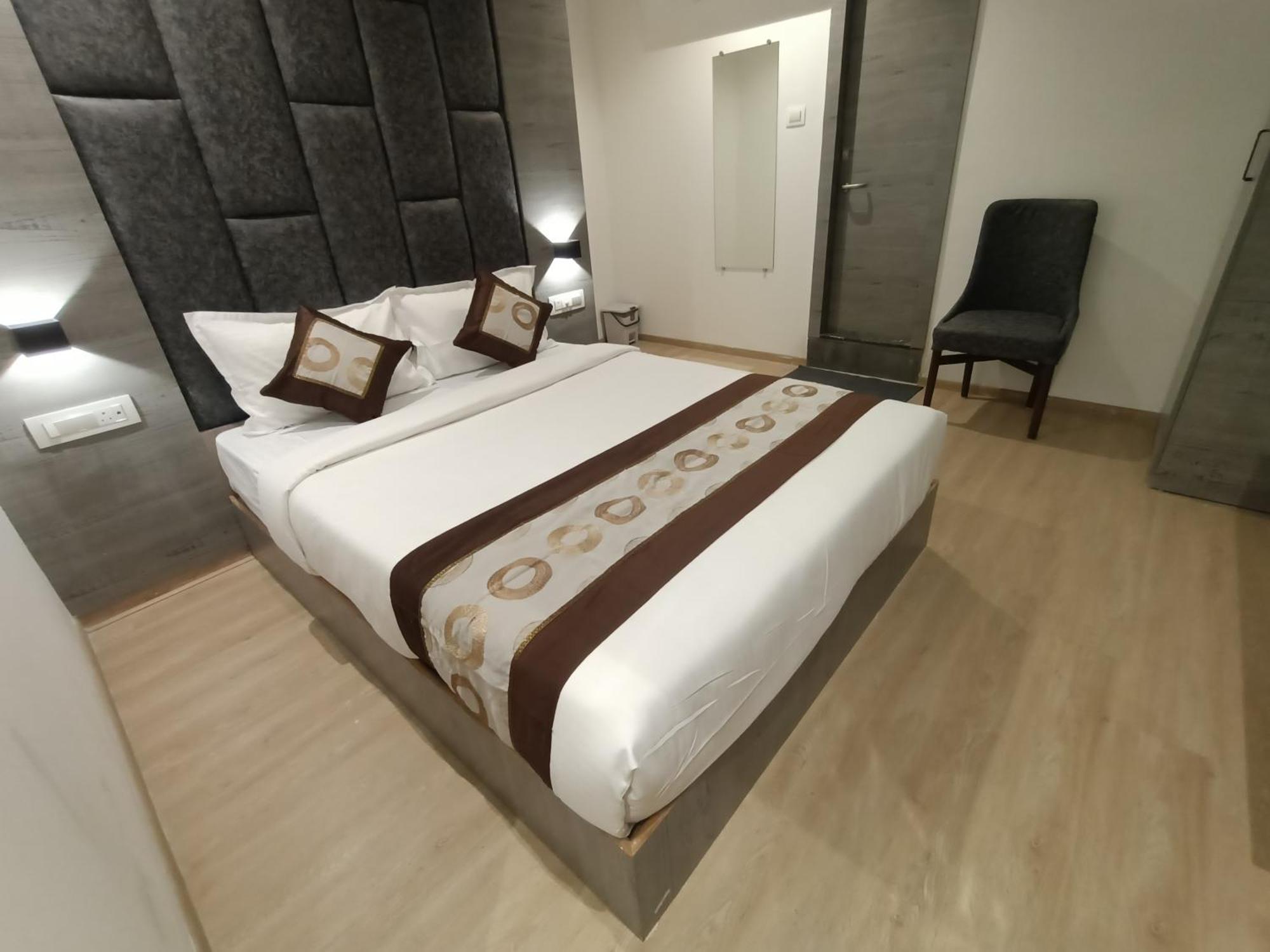 Hotel Beverly Palace Santacruz - Near Bkc - Mumbai Airport T1 Zewnętrze zdjęcie