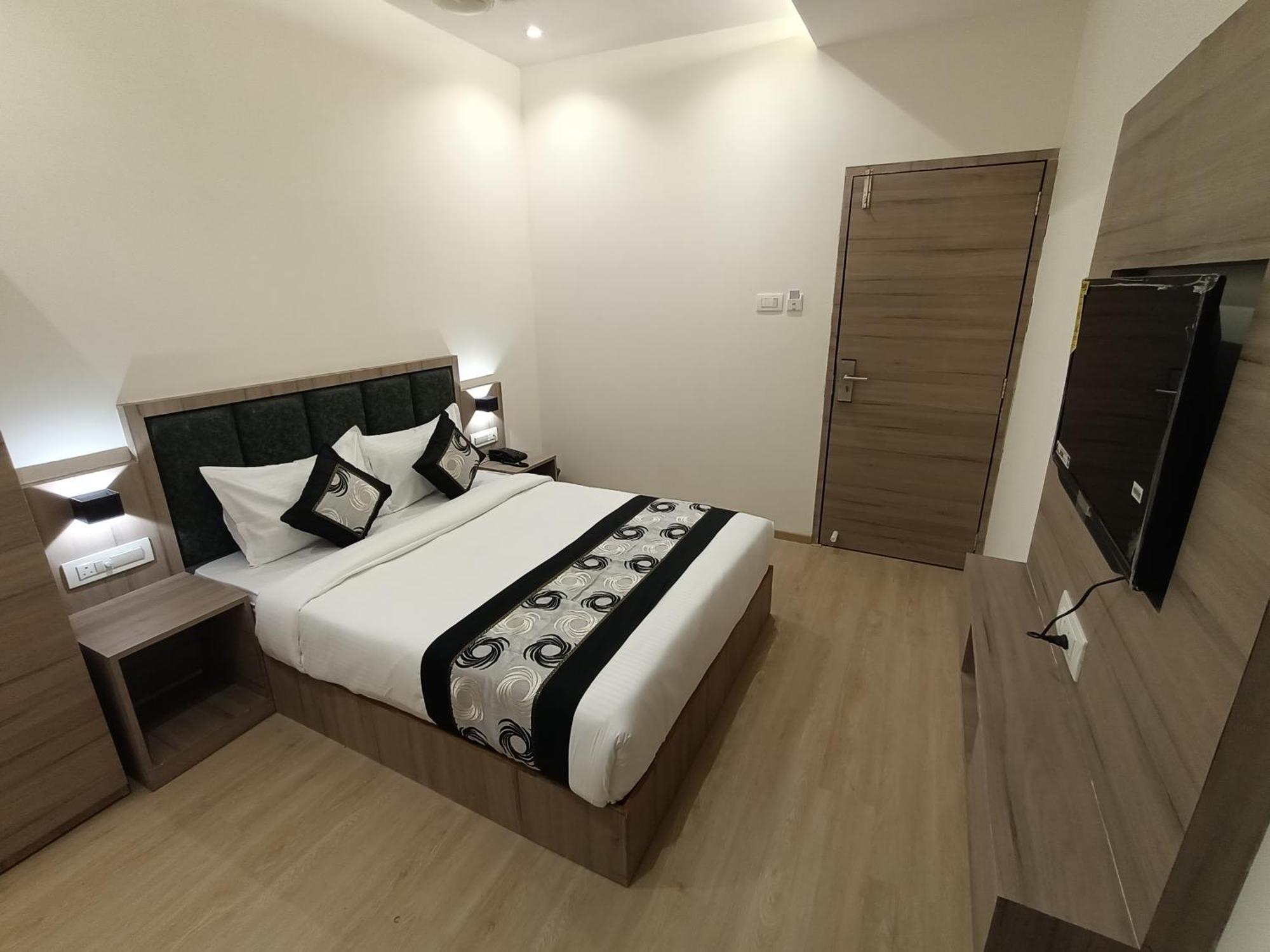 Hotel Beverly Palace Santacruz - Near Bkc - Mumbai Airport T1 Zewnętrze zdjęcie
