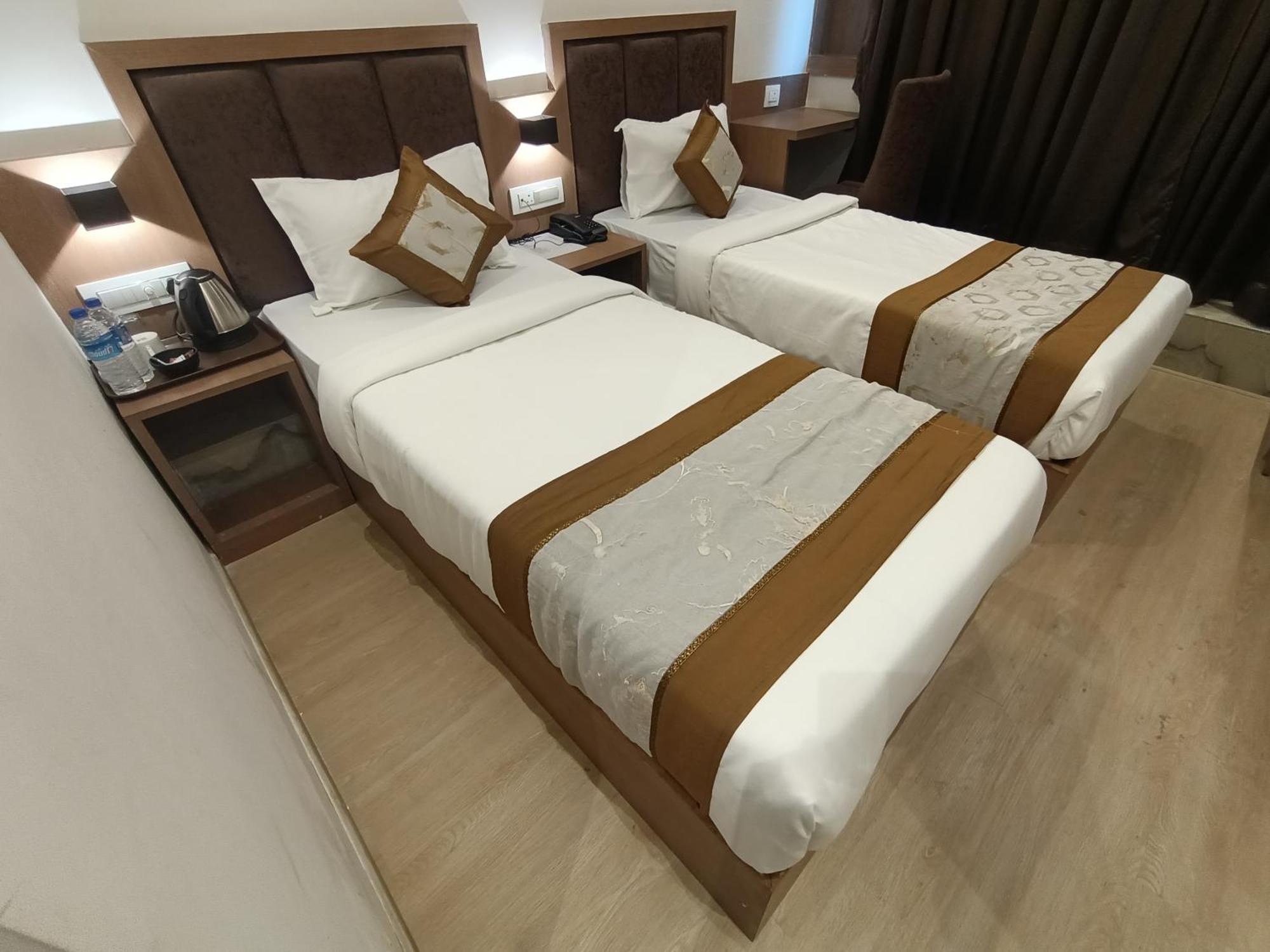 Hotel Beverly Palace Santacruz - Near Bkc - Mumbai Airport T1 Zewnętrze zdjęcie