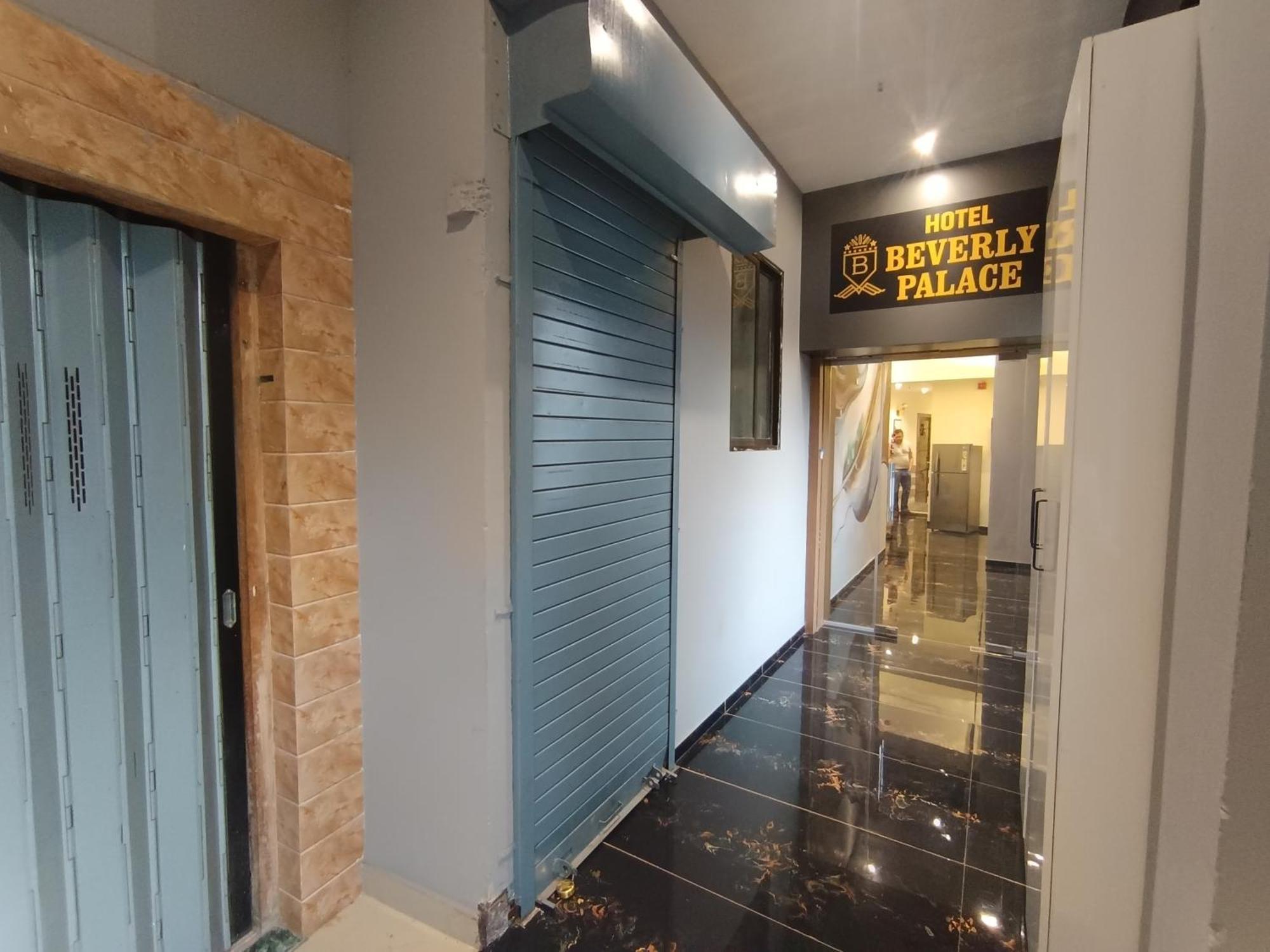 Hotel Beverly Palace Santacruz - Near Bkc - Mumbai Airport T1 Zewnętrze zdjęcie